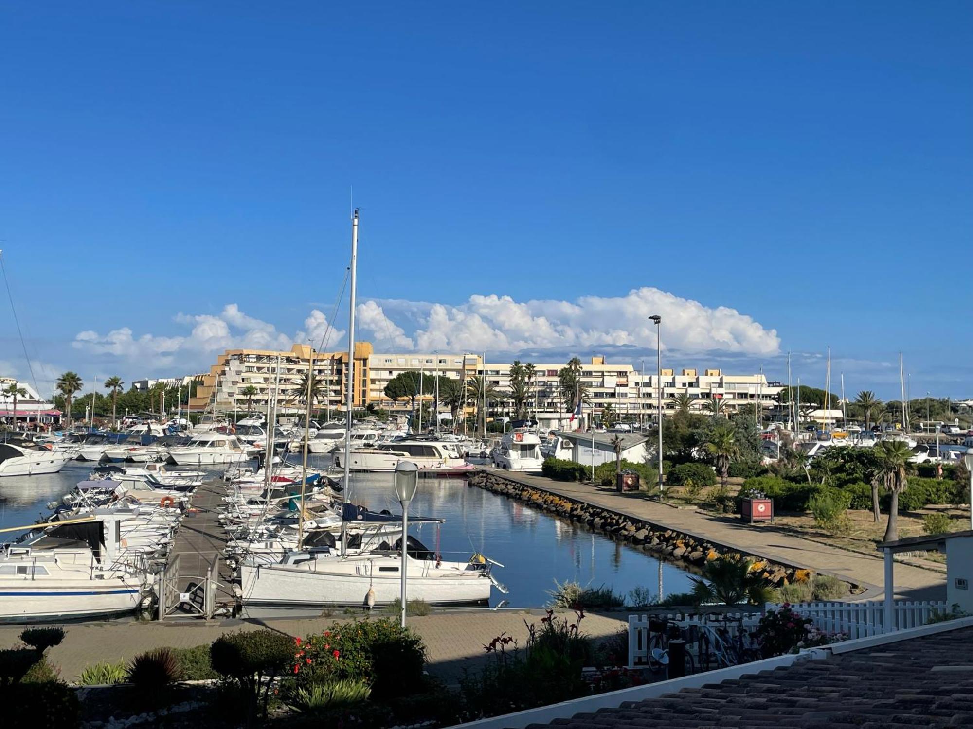 Naturiste Port Soleil Avec Piscine Agde Exterior photo